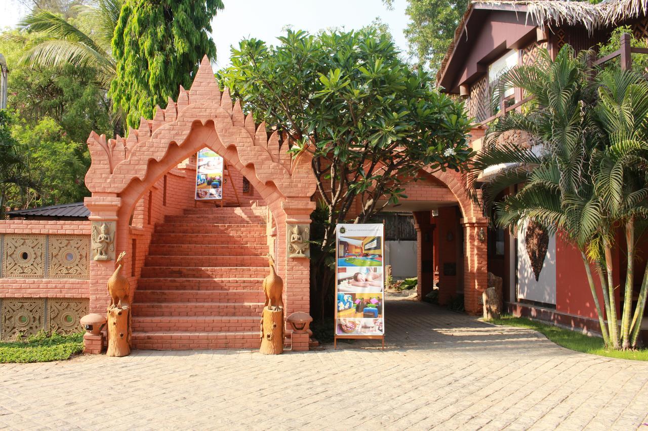 Bawga Theiddhi Hotel باغان المظهر الخارجي الصورة