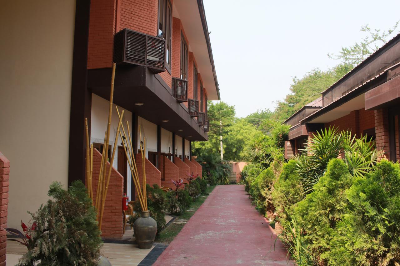 Bawga Theiddhi Hotel باغان المظهر الخارجي الصورة